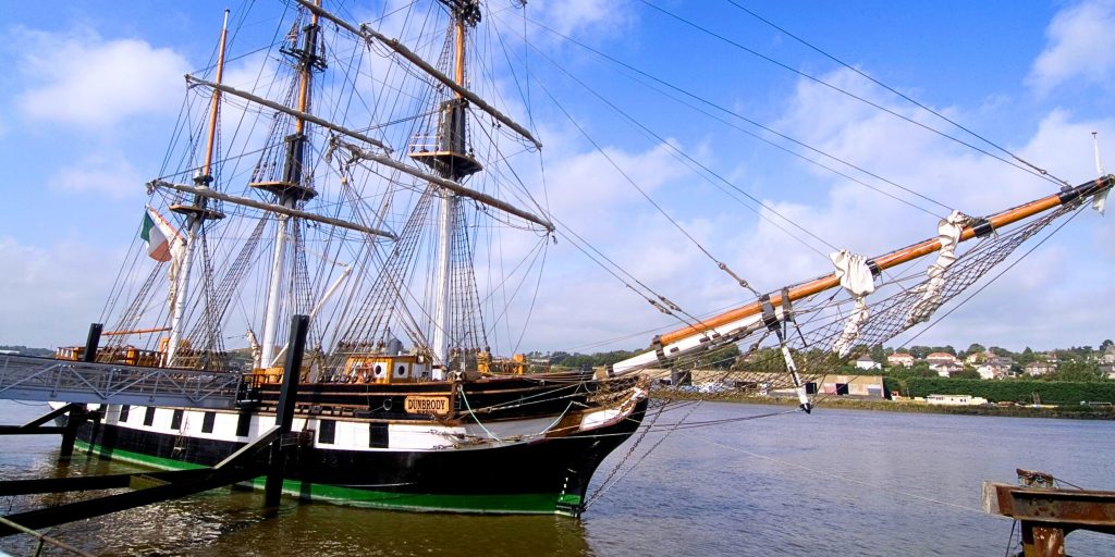 Dunbrody ship from the famine era at port