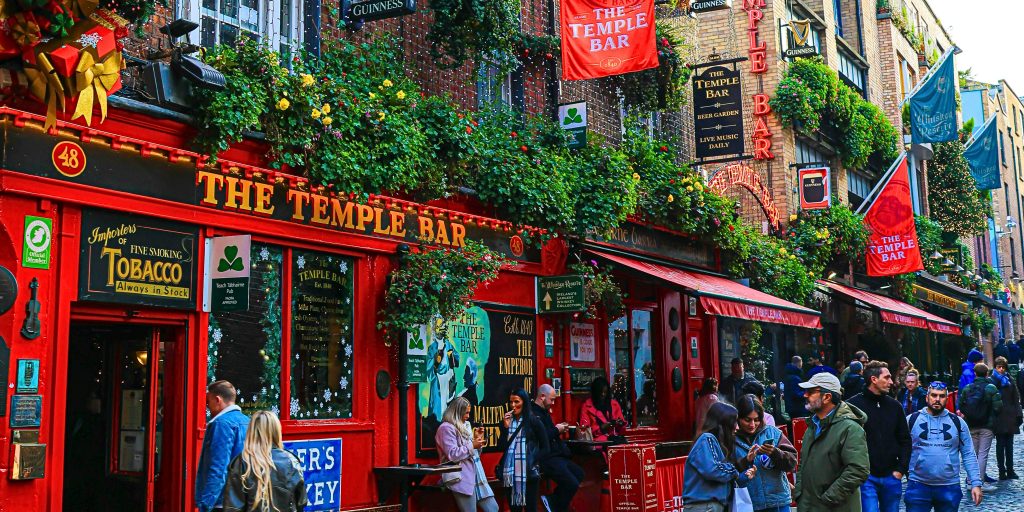 Temple bar pub exterior