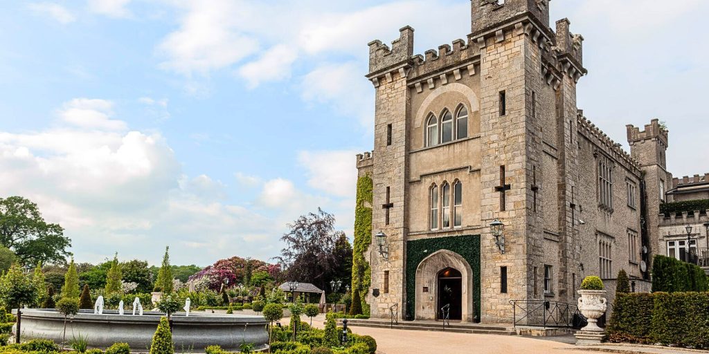 Outside Cabra castle